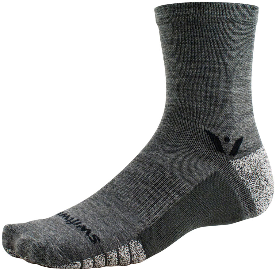 Calcetines Swiftwick Flite XT Trail Mid Crew - 5"