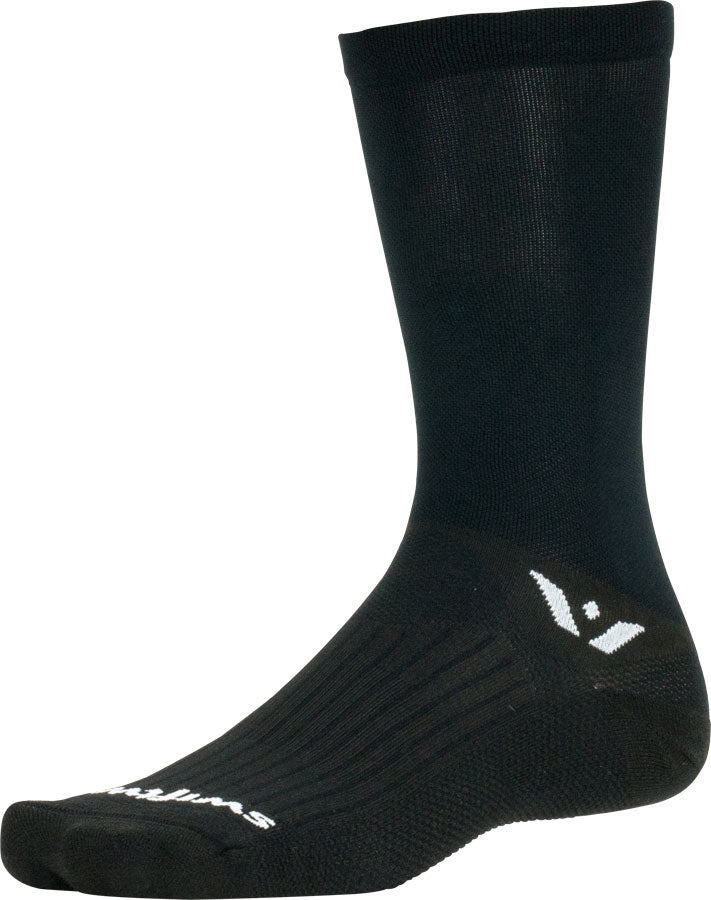 Calcetines Swiftwick Aspire Crew - 18 cm, negros, talla mediana