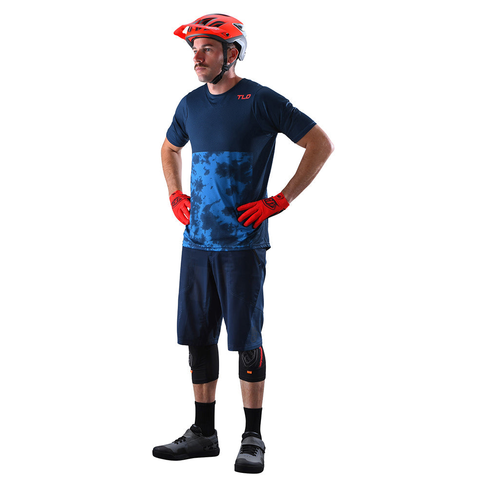 Skyline Short No Liner Solid Navy