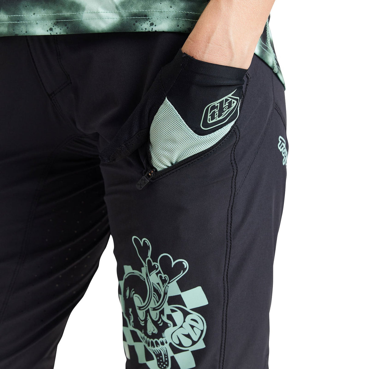 Womens Lilium Short Shell Micayla Gatto Watercolor Black