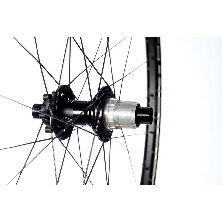 Rueda trasera Stans No Tubes Podium SRD 29/622 Orificios: 28 12 mm TA 148 mm Disco IS 6 tornillos SRAM XD-R