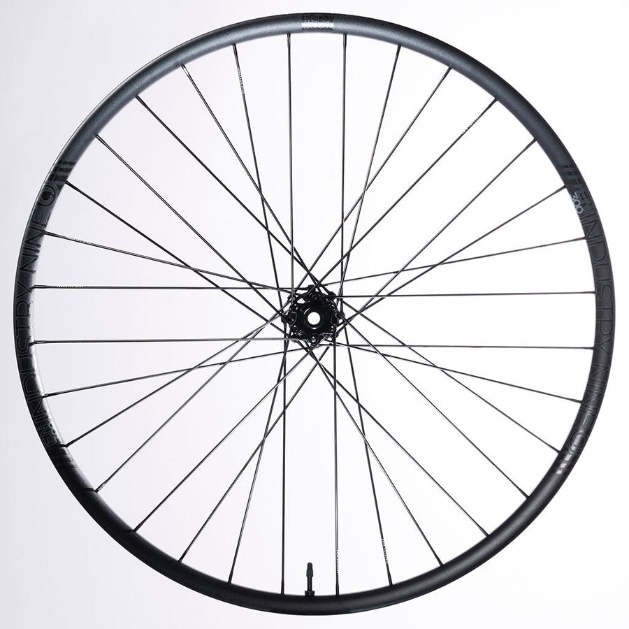 Rueda delantera Industry Nine Hydra 2 Enduro 29/622 Orificios: 32 15 mm TA 110 mm Boost Disc IS 6 tornillos