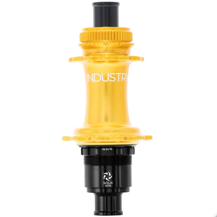 Buje trasero Industry Nine Solix M Classic MS Disc, 28 agujeros, 12 mm, TA, 148 mm, Shimano Micro Spline, dorado