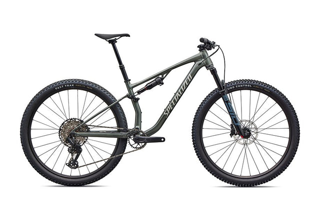 2026 Specialized Chisel Comp Bike Gloss Charcoal Tint Over Silver Dust / Dolomite Metallic M