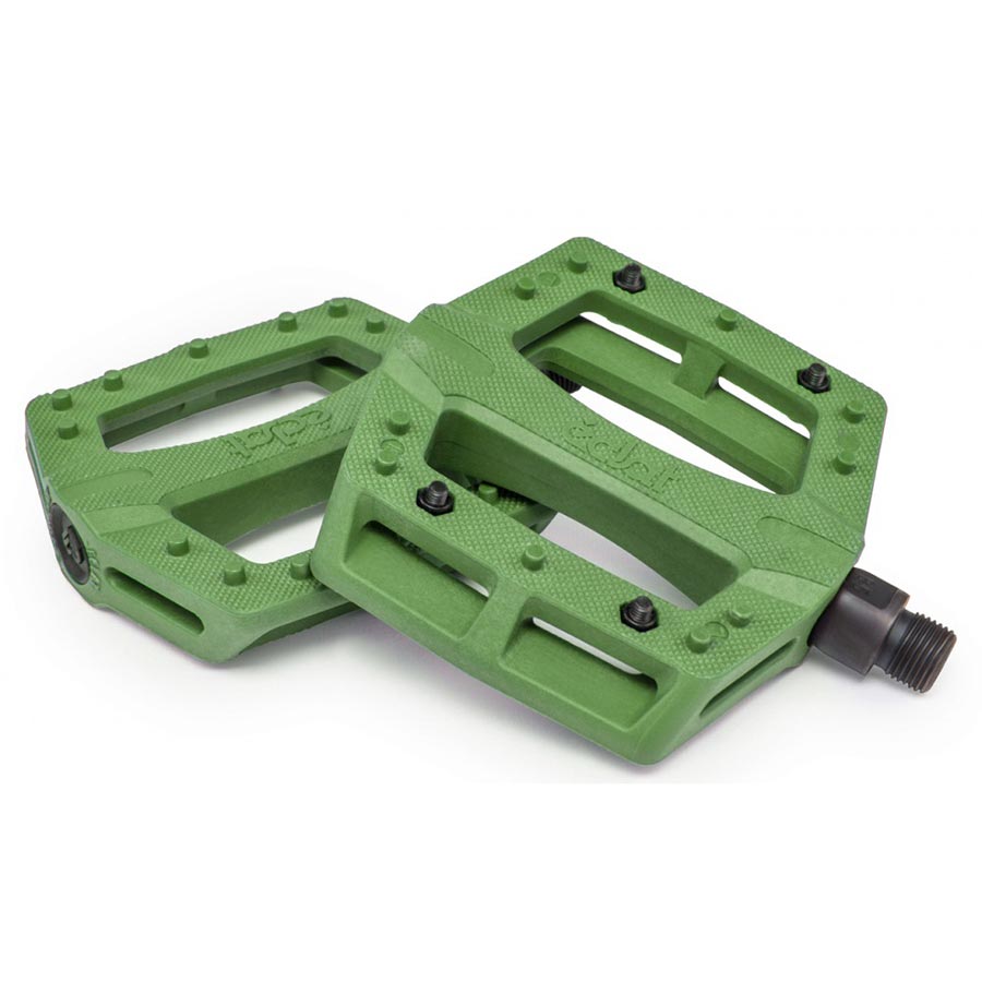 Pedales de plataforma Eclat Contra Cuerpo: nailon Eje: Cr-Mo 9/16 Verde militar Par