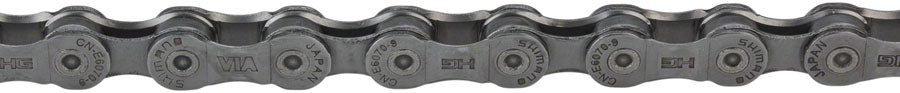 Cadena para bicicleta eléctrica Shimano STEPS CN-E6070-9 (9 velocidades), color gris