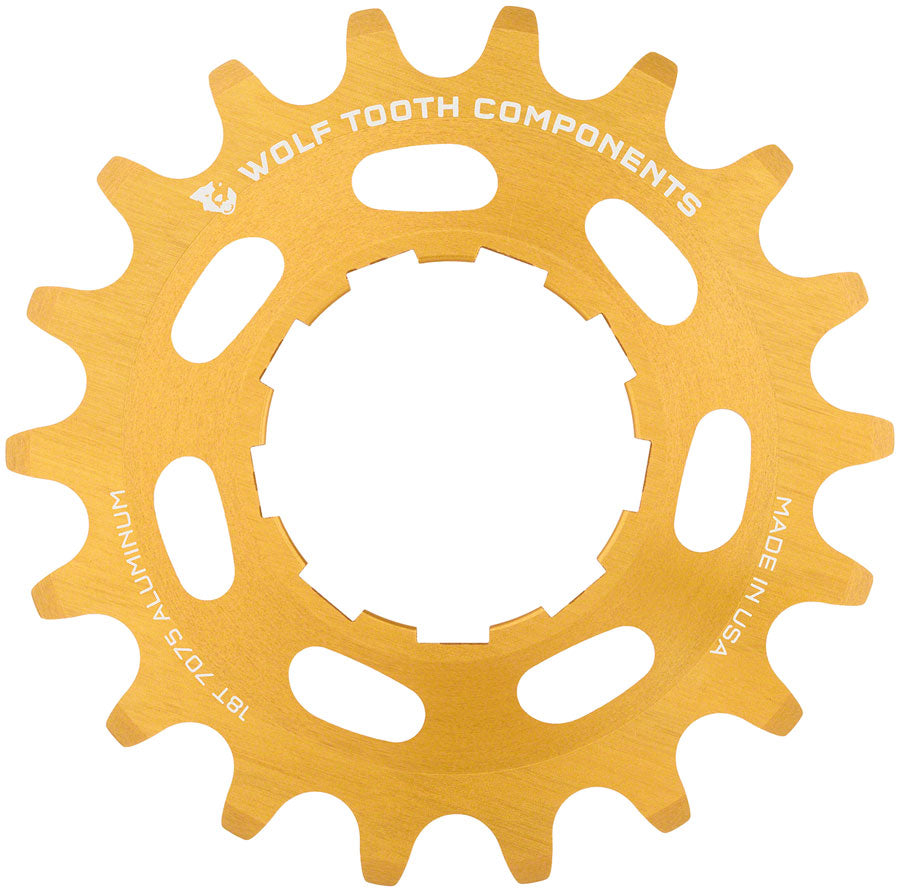 Piñón de aluminio Wolf Tooth de una sola velocidad - 18 dientes, compatible con cadenas de 3/32", dorado