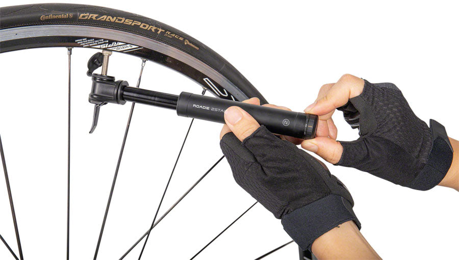Minibomba Topeak Roadie de 2 etapas y 160 psi, color negro