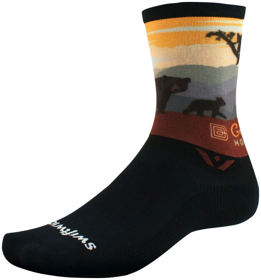 Calcetines Swiftwick Vision Impression National Park - 15 cm, talla pequeña, con diseño de osos de las Grandes Montañas Humeantes