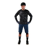 Flowline Short W/Liner Solid Blue