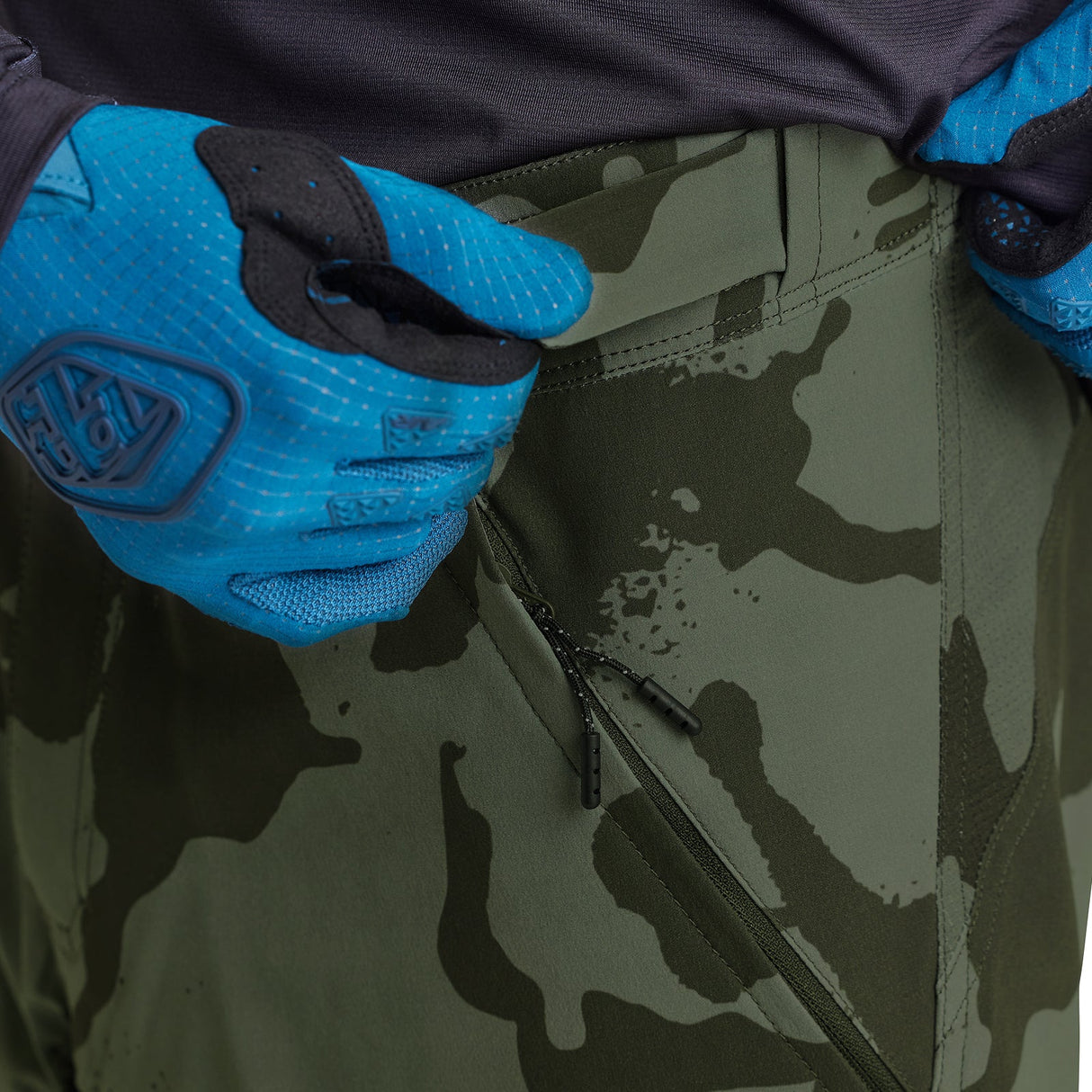 Skyline Pant Shadow Camo Olive
