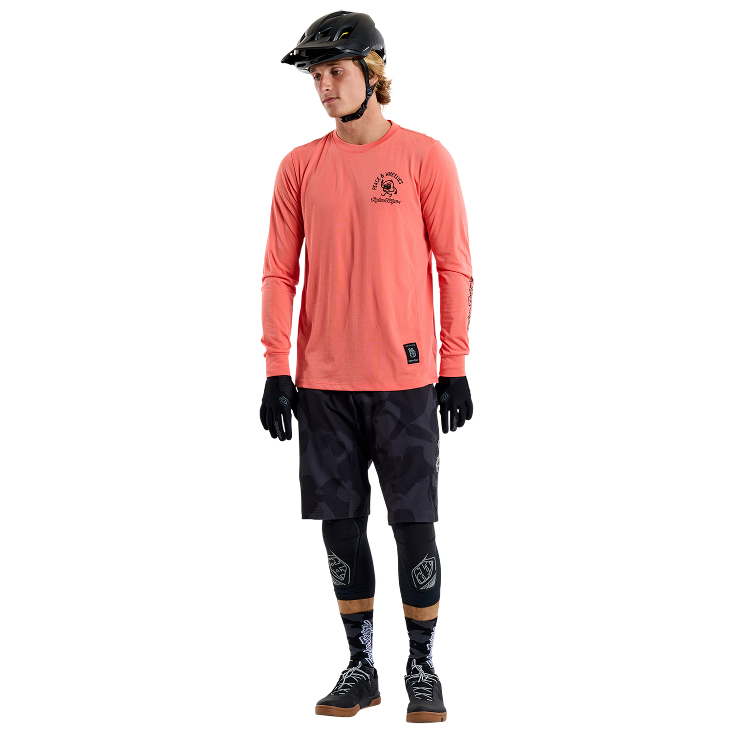 Skyline Short Shell Scrubland Carbon