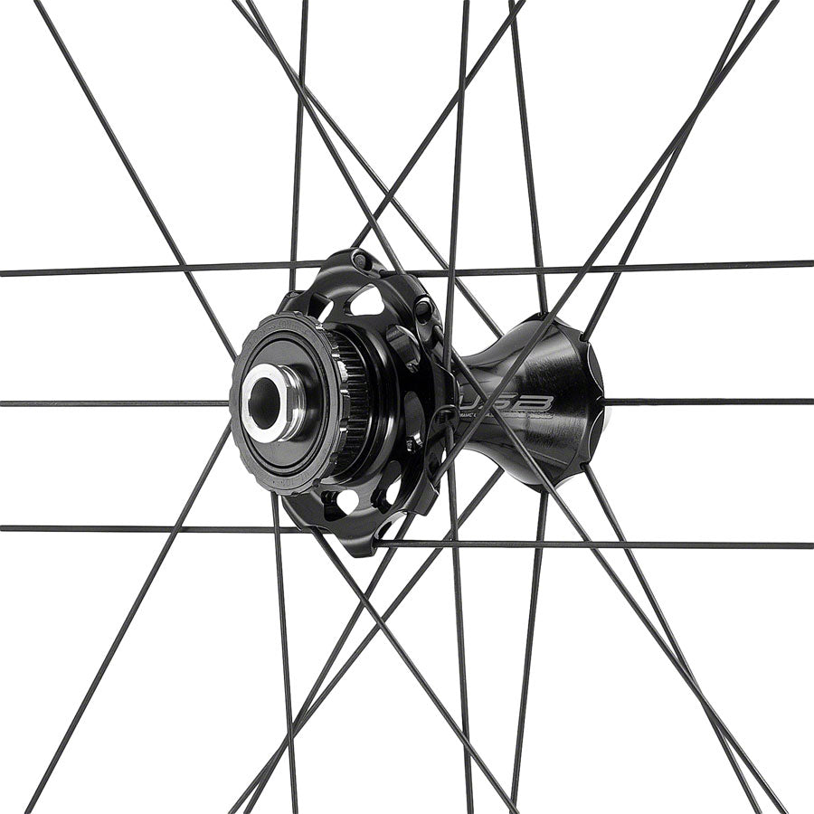 Rueda delantera Campagnolo Bora WTO 35 C23 - 700c 12 x 100 mm Center-Lock, ajuste bidireccional, carbono